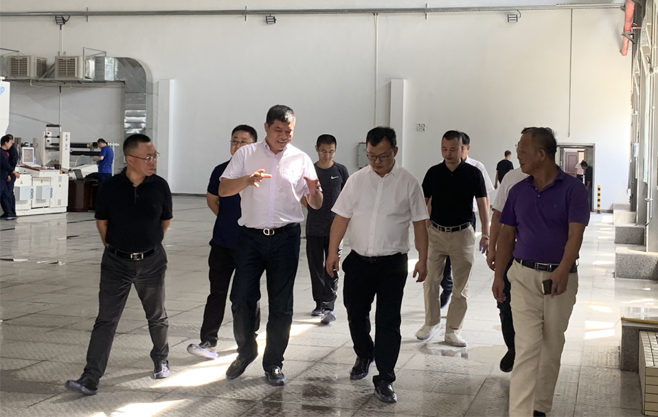 福清市代市长张新怿一行辅导 光临CA88新资料科技工业园参观调研